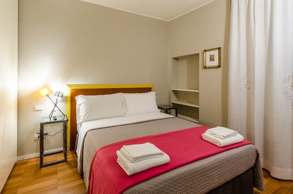 Duomo Guesthouse Piacenza Rom bilde