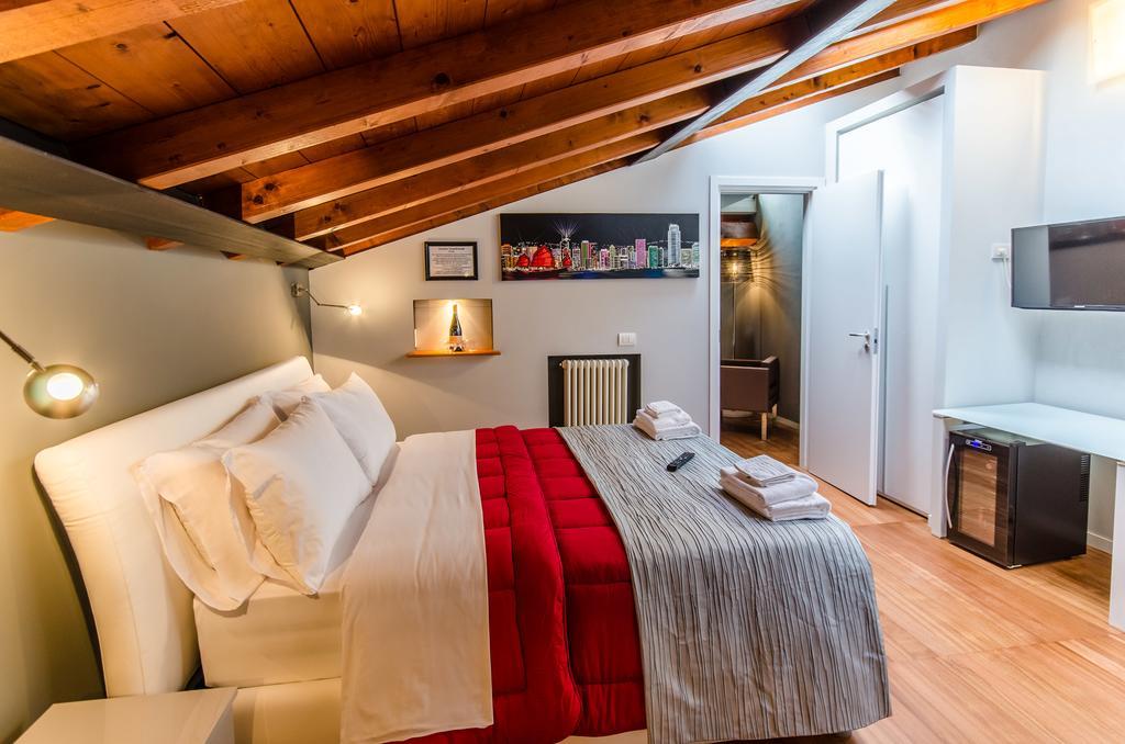 Duomo Guesthouse Piacenza Rom bilde