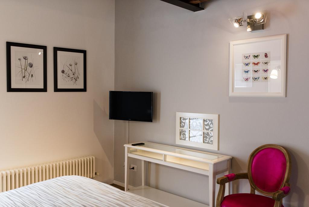 Duomo Guesthouse Piacenza Rom bilde
